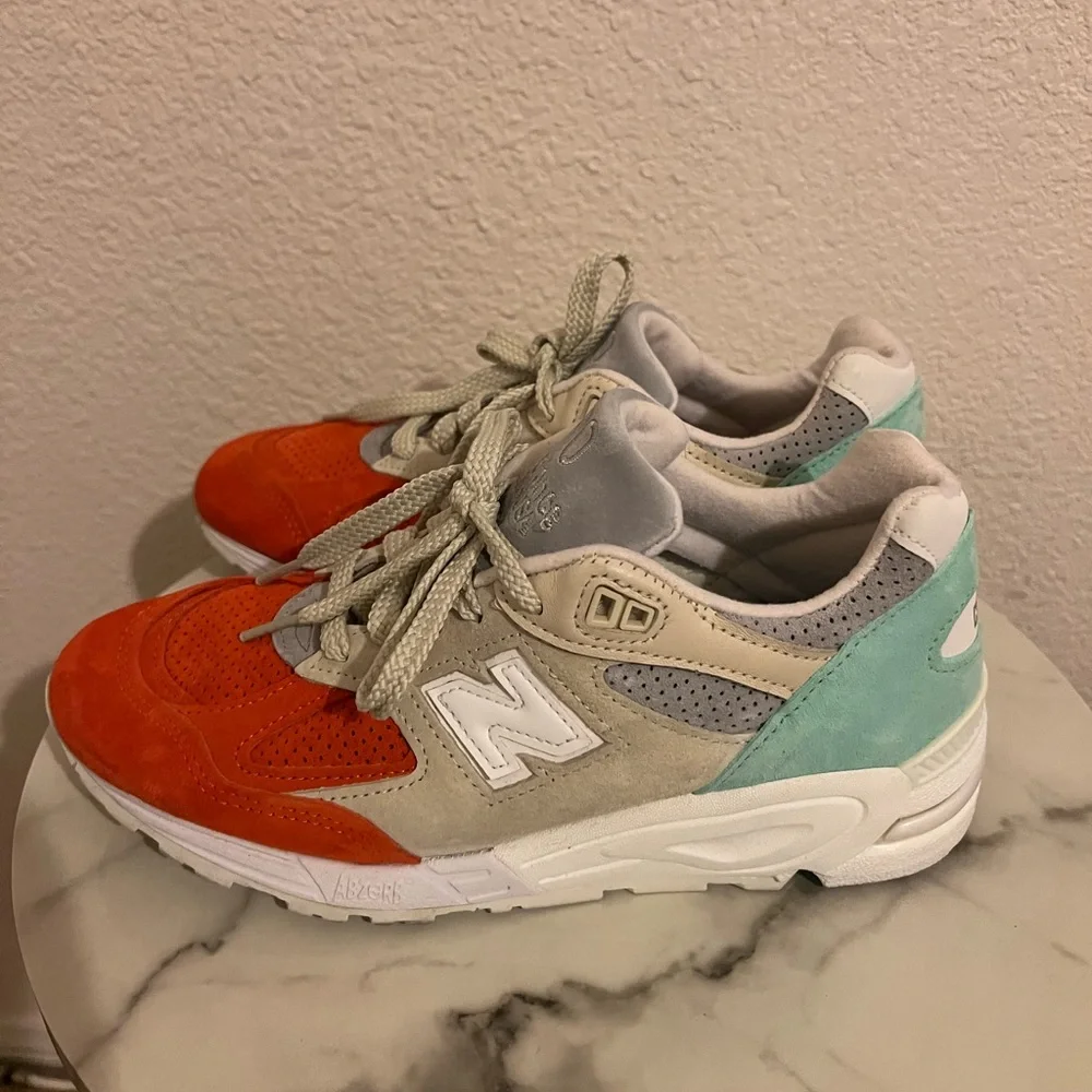 New Balance 990v2 Kith Cyclades - Picture 4 of 9